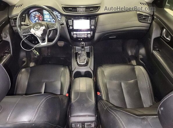 5N1AT2MV9HC741234 2017 NISSAN ROGUE Черный Вид панели приборов