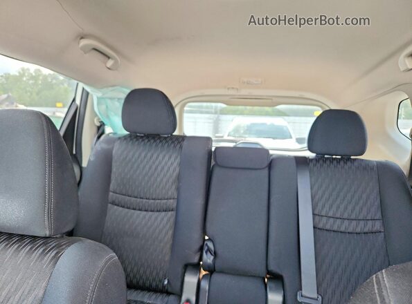 5N1AT2MV9HC796878 2017 NISSAN ROGUE Белый Вид задних сидений