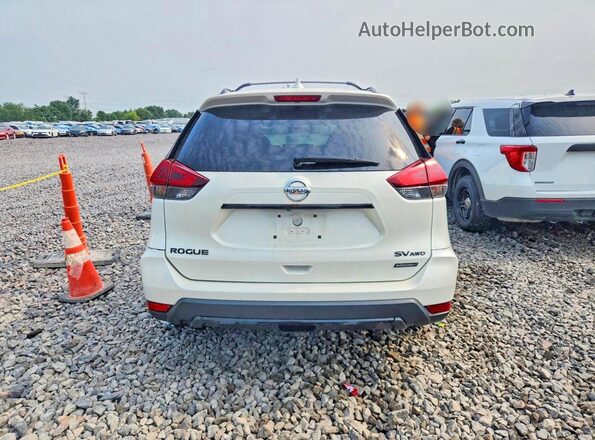 5N1AT2MV9JC734077 2018 NISSAN ROGUE White Rear view