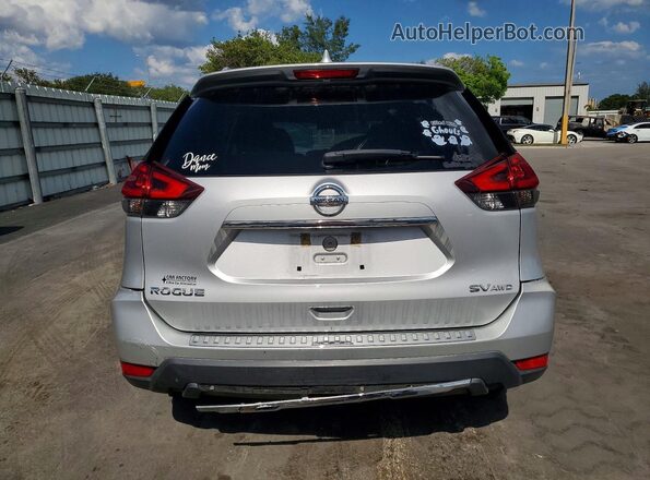 5N1AT2MV9JC769833 2018 NISSAN ROGUE Silver Հետևի տեսք