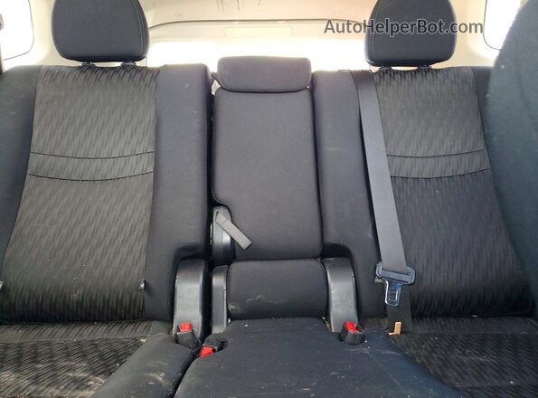 5N1AT2MV9JC769833 2018 NISSAN ROGUE Silver Հետևի նստատեղերի տեսք