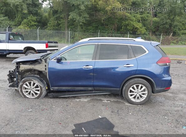 5N1AT2MV9JC787233 2018 NISSAN ROGUE Blue Widok wnętrza z tyłu