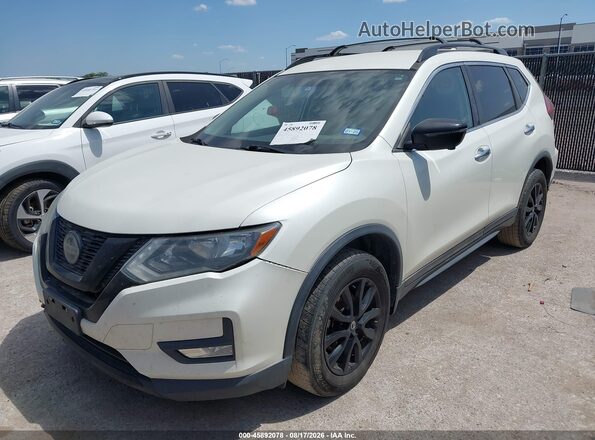 5N1AT2MV9JC822451 2018 NISSAN ROGUE White Front view