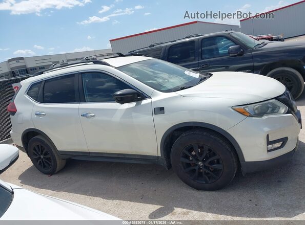 5N1AT2MV9JC822451 2018 NISSAN ROGUE White Rear interior view