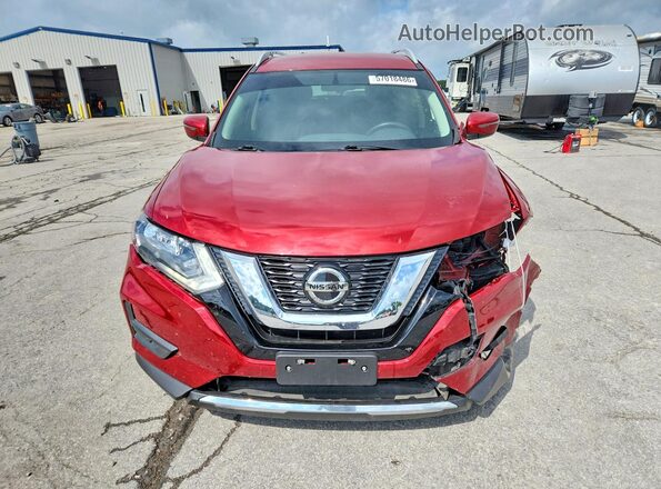 5N1AT2MV9JC826225 2018 NISSAN ROGUE Red Widok z przodu
