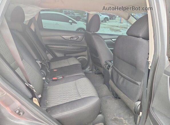 5N1AT2MV9KC769235 2019 NISSAN ROGUE Silver Widok wnętrza z tyłu