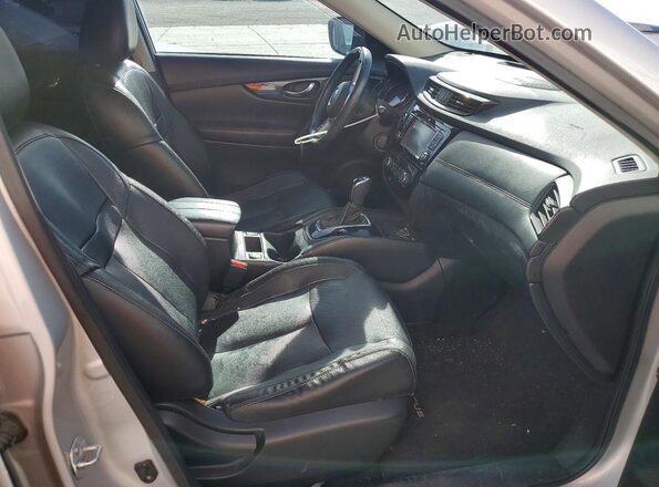 5N1AT2MVXHC756647 2017 NISSAN ROGUE Silver Вид салону спереду