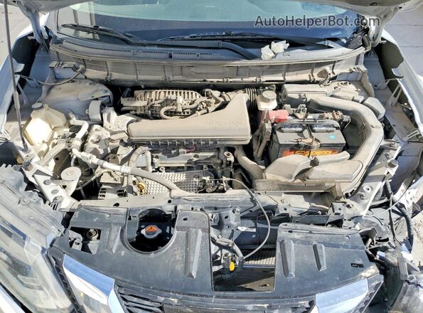 5N1AT2MVXHC756647 2017 NISSAN ROGUE Silver Вид задньої частини салону