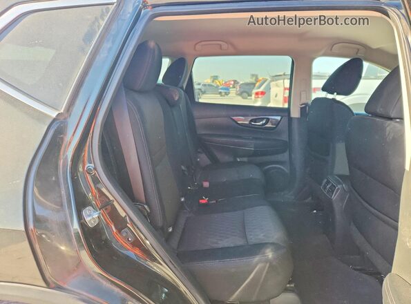 5N1AT2MVXHC815521 2017 NISSAN ROGUE Зеленый Вид задней части салона