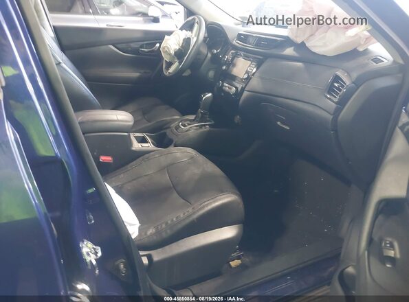 5N1AT2MVXHC860426 2017 NISSAN ROGUE Blue Widok wnętrza z przodu