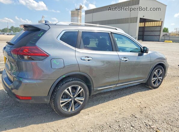 5N1AT2MVXJC801432 2018 NISSAN ROGUE Gray Trasero derecho