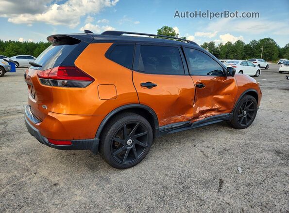 5N1AT2MVXJC803360 2018 NISSAN ROGUE Orange Tył prawy