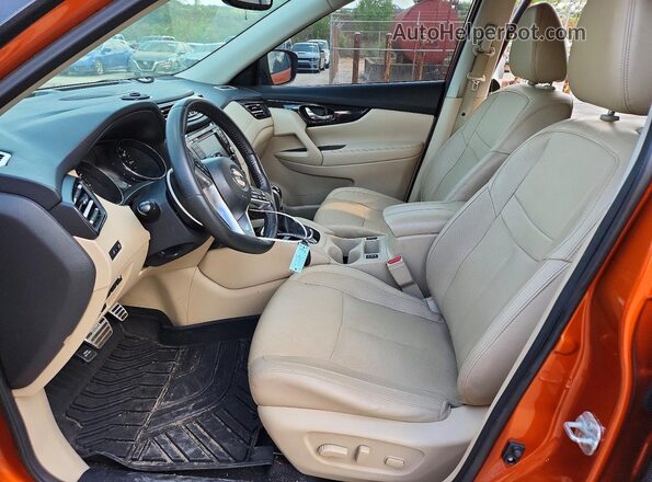 5N1AT2MVXJC803360 2018 NISSAN ROGUE Orange Widok wnętrza z przodu