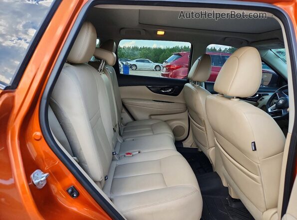 5N1AT2MVXJC803360 2018 NISSAN ROGUE Orange Widok tylnych siedzeń