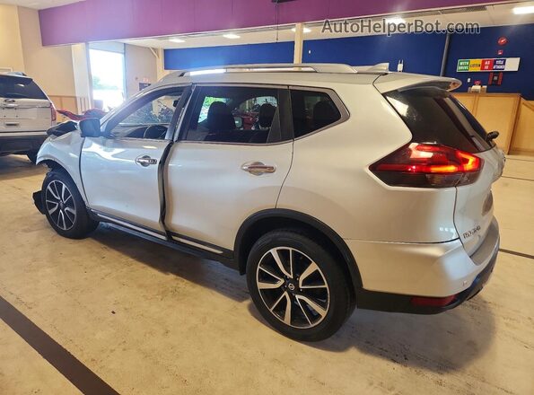 5N1AT2MVXKC744618 2019 NISSAN ROGUE Серебряный Задняя левая четверть