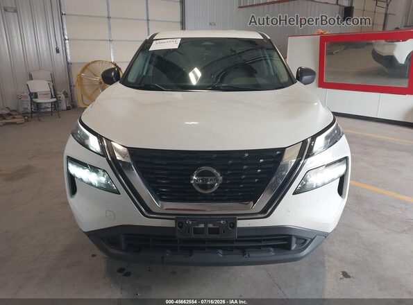 5N1AT3AA2MC772696 2021 NISSAN ROGUE White Front view