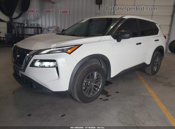 5N1AT3AA2MC772696 2021 NISSAN ROGUE White Front left
