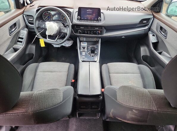 5N1AT3AA8MC833369 2021 NISSAN ROGUE Черный Вид панели приборов
