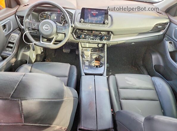 5N1AT3BA7MC689635 2021 NISSAN ROGUE Черный Вид панели приборов