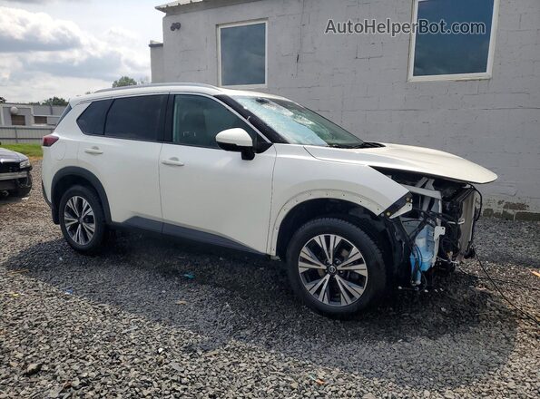 5N1AT3BB1MC822575 2021 NISSAN ROGUE Белый Передняя правая четверть