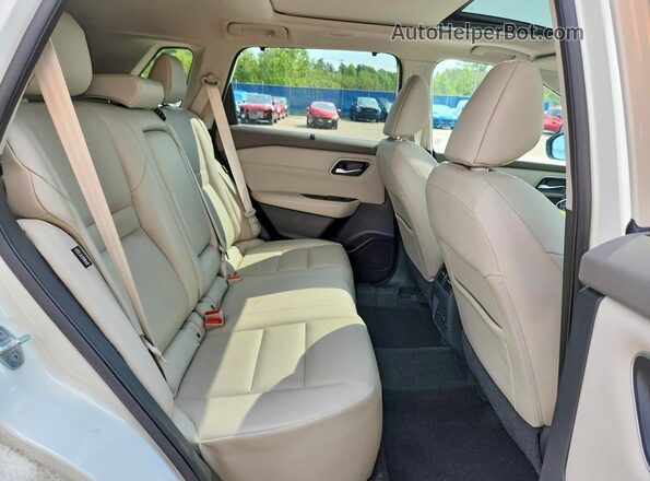 5N1AT3BB2MC716622 2021 NISSAN ROGUE Белый Вид задней части салона