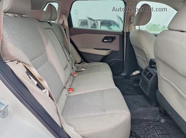 5N1AT3BB3MC843573 2021 NISSAN ROGUE White Rear interior view