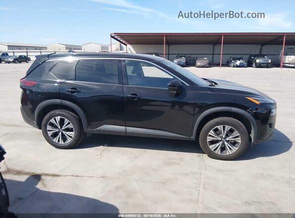 5N1AT3BB4MC732420 2021 NISSAN ROGUE Черный Вид задней части салона