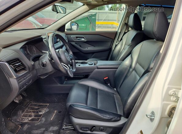 5N1AT3BB6MC765550 2021 NISSAN ROGUE White Front interior view