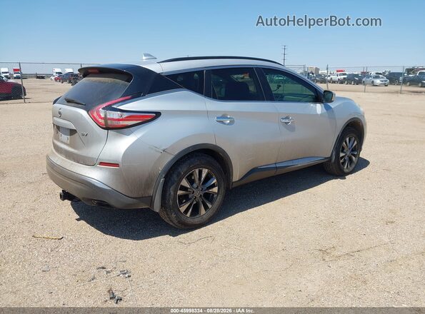 5N1AZ2MG3HN178654 2017 NISSAN MURANO Серебряный Задняя правая четверть