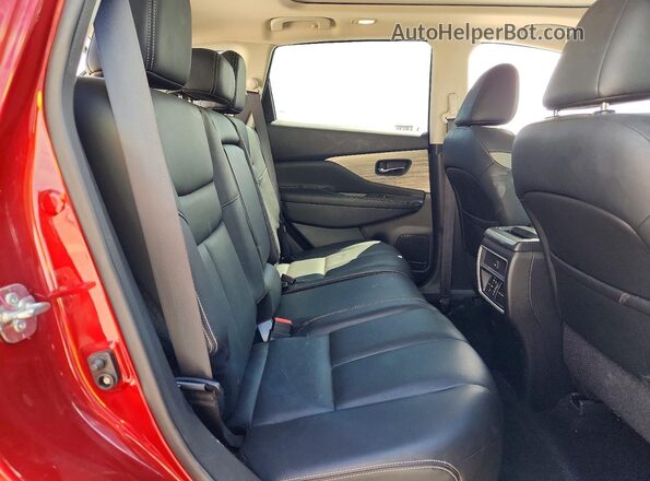 5N1AZ2MH7HN192369 2017 NISSAN MURANO Красный Вид задней части салона