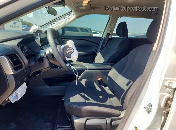 5N1BT3AA4RC743339 2024 NISSAN ROGUE White Widok wnętrza 360 stopni