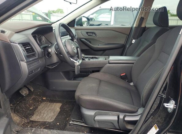 5N1BT3AA6PC793902 2023 NISSAN ROGUE Черный Вид салона спереди
