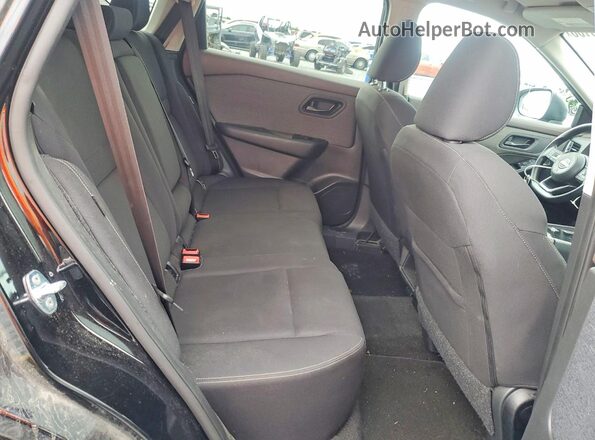 5N1BT3AA6PC793902 2023 NISSAN ROGUE Черный Вид задней части салона