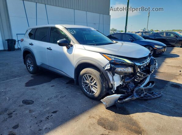 5N1BT3AA7SC774414 2025 NISSAN ROGUE Silver Delantero derecho