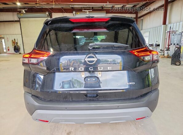 5N1BT3AB4PC861395 2023 NISSAN ROGUE Black Rear view