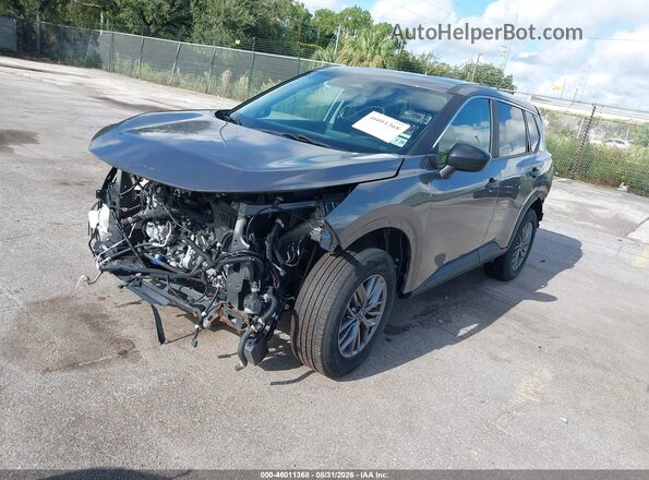 5N1BT3AB4RC696385 2024 NISSAN ROGUE Серый Передняя левая четверть
