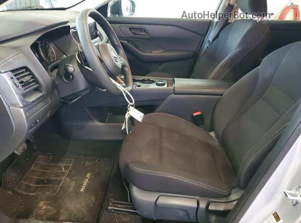 5N1BT3AB4RC701505 2024 NISSAN ROGUE Silver Вид салону спереду