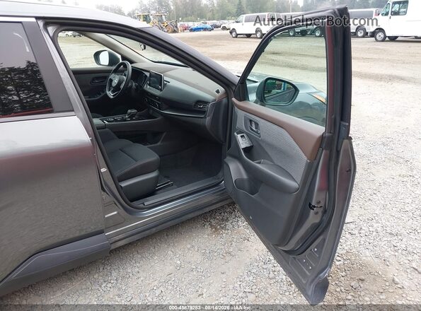 5N1BT3AB5PC761015 2023 NISSAN ROGUE Gray Widok wnętrza z przodu