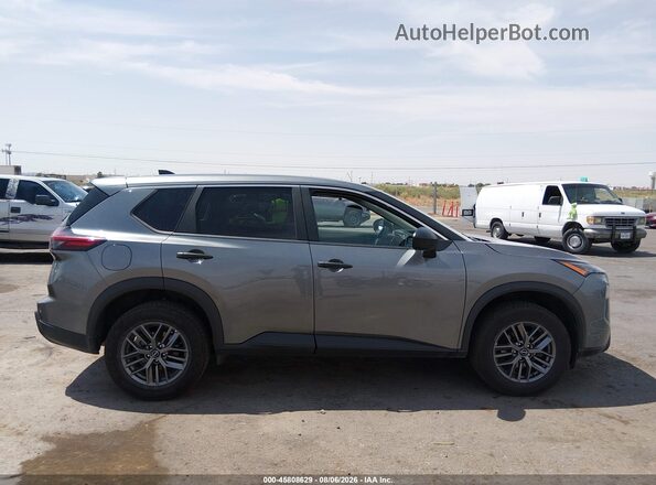 5N1BT3AB7RC708335 2024 NISSAN ROGUE Gray Widok wnętrza z tyłu