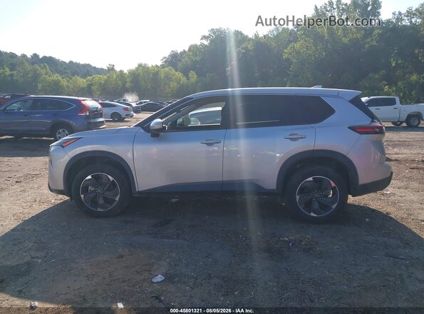 5N1BT3BA0RC677385 2024 NISSAN ROGUE Silver 