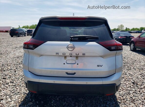 5N1BT3BA0RC678679 2024 NISSAN ROGUE Silver Вид ззаду