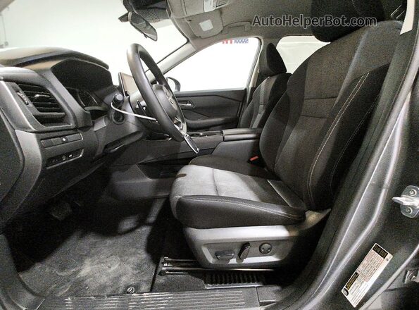 5N1BT3BA2RC674228 2024 NISSAN ROGUE Gray Front interior view