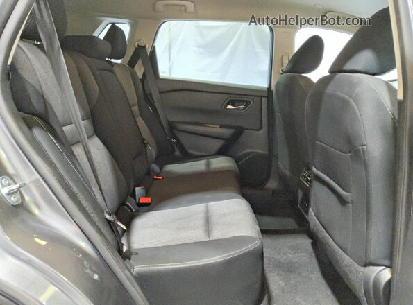 5N1BT3BA2RC674228 2024 NISSAN ROGUE Gray Rear interior view