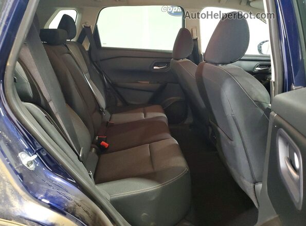 5N1BT3BA2RC696746 2024 NISSAN ROGUE Blue Widok tylnych siedzeń