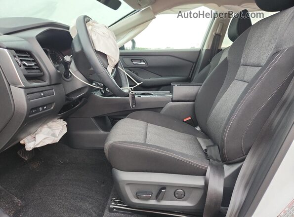 5N1BT3BA2SC869266 2025 NISSAN ROGUE Белый Вид салона спереди