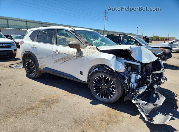5N1BT3BA2TC781917 2026 NISSAN ROGUE White Delantero derecho