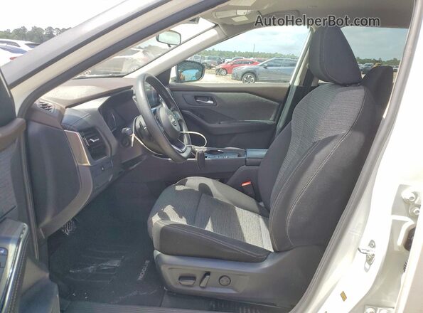 5N1BT3BA3PC677197 2023 NISSAN ROGUE White Widok wnętrza z przodu
