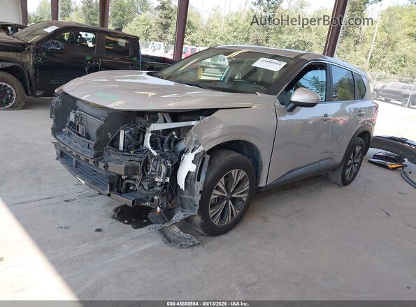 5N1BT3BA3PC851091 2023 NISSAN ROGUE Серебряный Передняя левая четверть