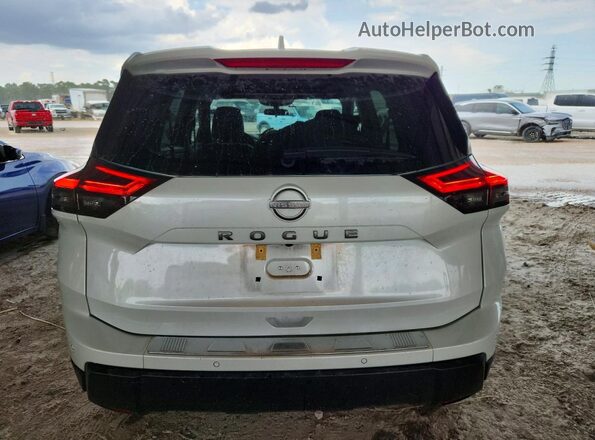 5N1BT3BA3SC674583 2025 NISSAN ROGUE White უკანა ხედი