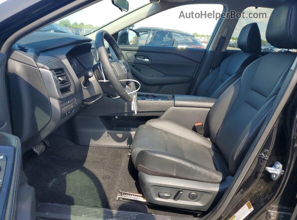 5N1BT3BA3SC861628 2025 NISSAN ROGUE Black წინა სალონის ხედი
